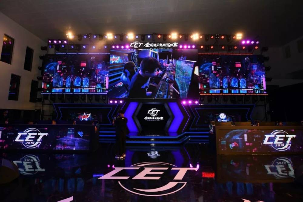 羽混双的一 羽混双的一